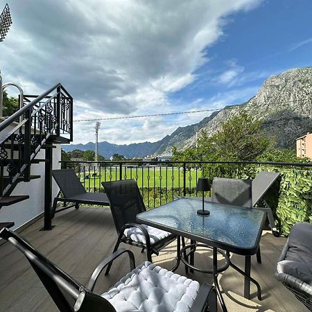 Sunshine Apartment With Private Pool And Parking Котор Екстер'єр фото