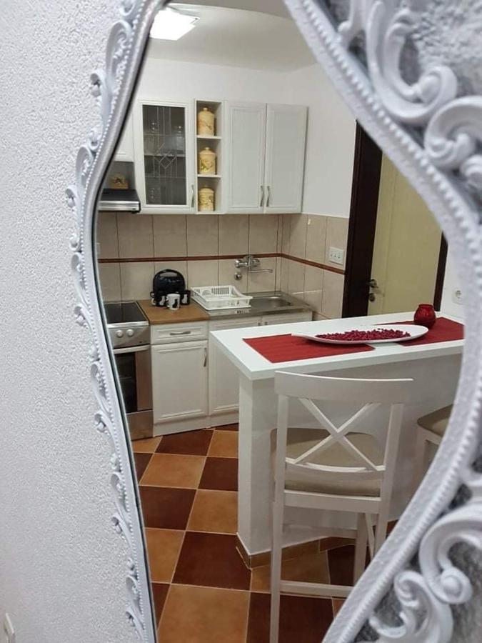 Sunshine Apartment With Private Pool And Parking Котор Екстер'єр фото